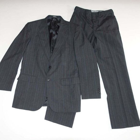 Towncraft Men's 2 Button Suit Size 40 Long 31 x 31.5 Charcoal Gray Striped 40L